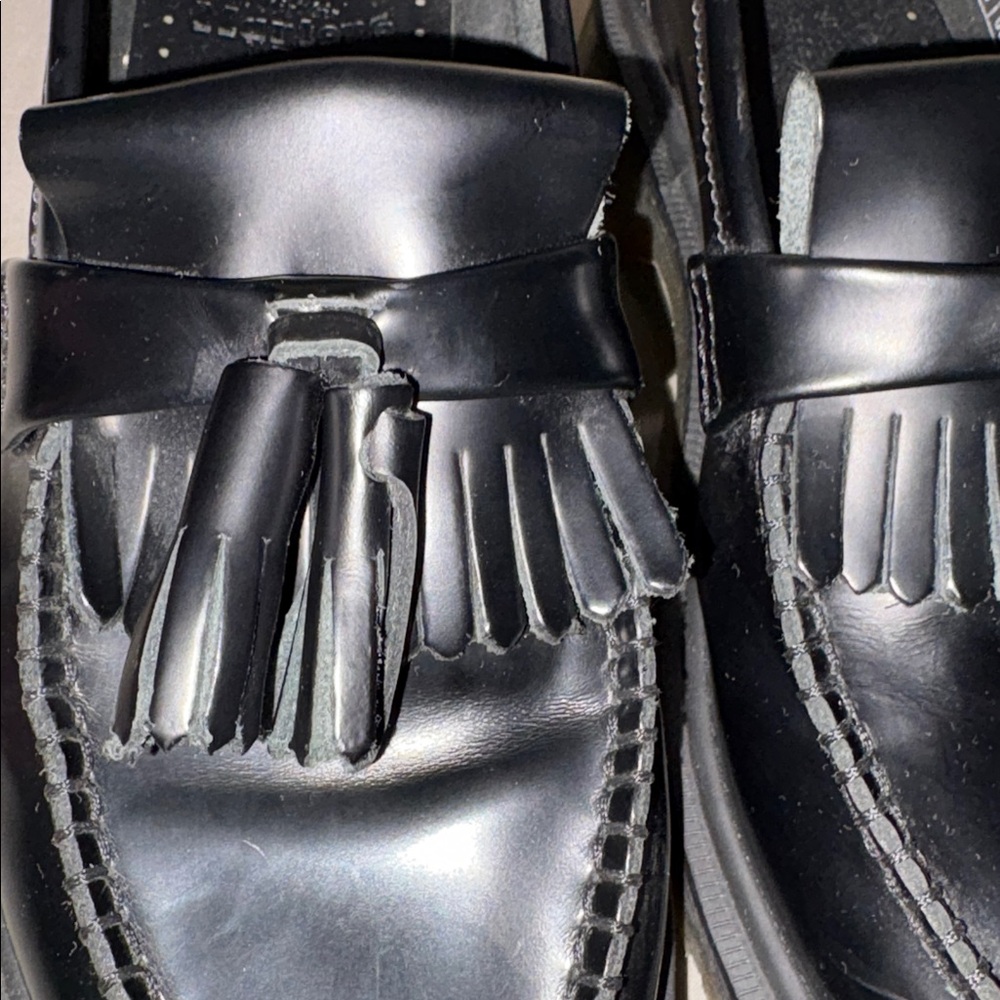 Unisex Dr. Martens Adrian Unisex Tassel Loafers size 5 Ladies Like New - Picture 8 of 15